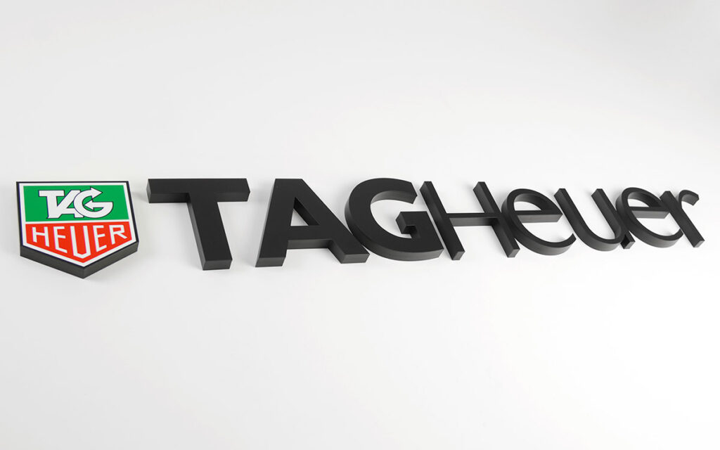 3D Logo aus Plexiglas mit Digitaldruck